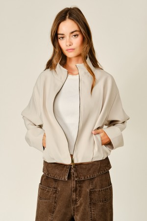 AJJ6766<br/>STRETCH ZIP UP FUNNEL NECK PLEATED JACKET